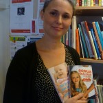 Jag heter Charlotta och är barnbibliotekarie. Kontakta mig gärna via mail eller sök upp mig i biblioteket!